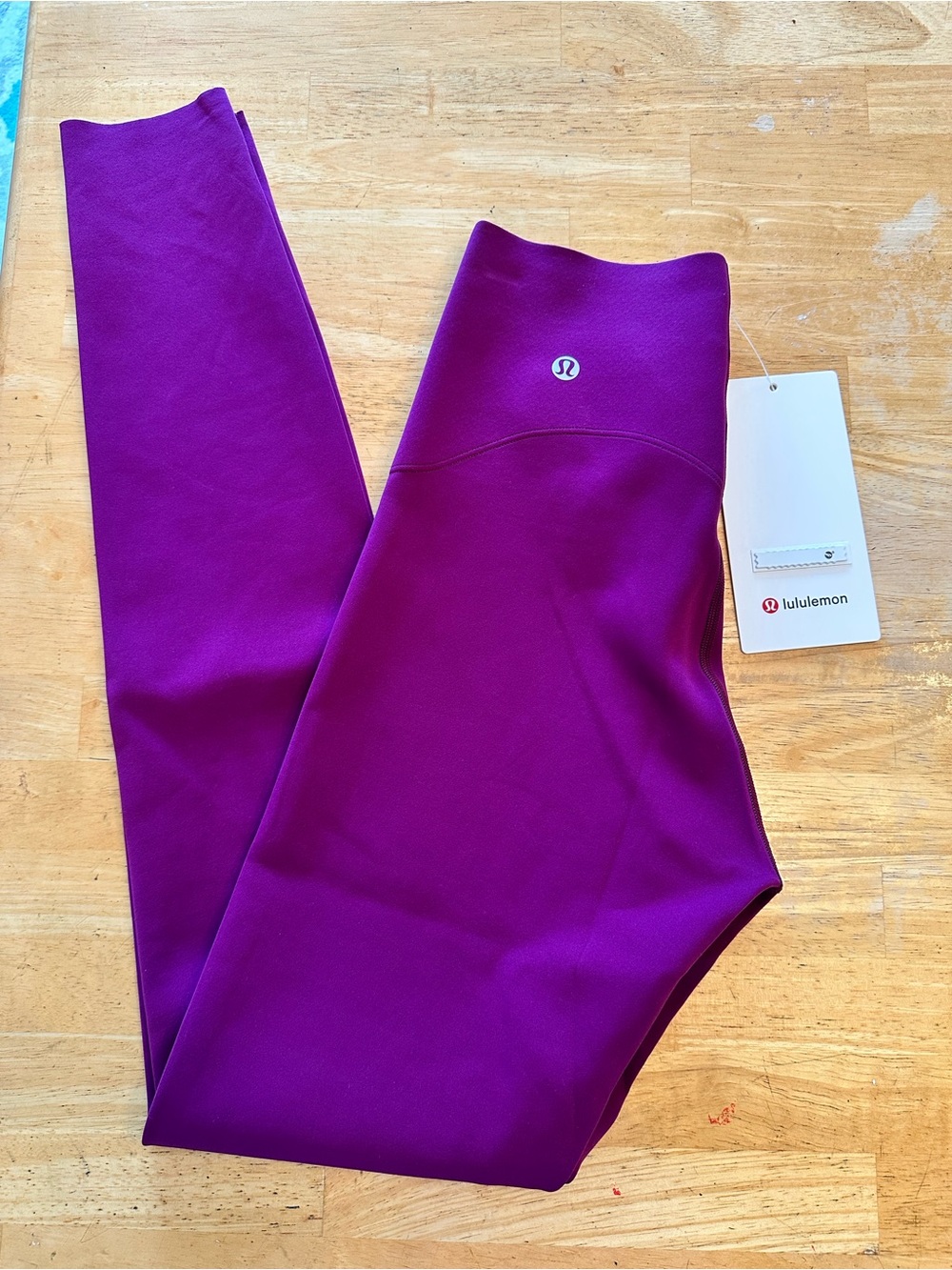 NWT Lululemon Glow Up leggings size 4